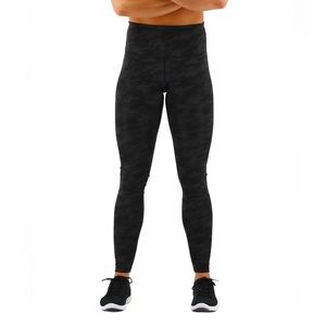 NWOT TYR full length camo leggings